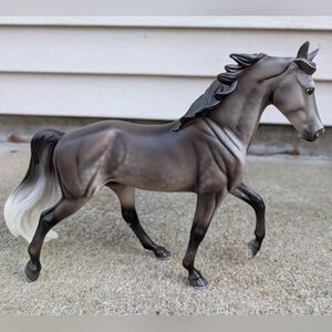 Bluegrass Bandit Traditional Breyer